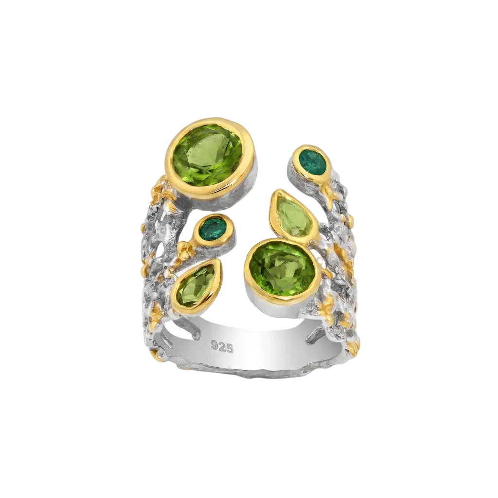 ARTEMIS – Offener Statement Ring mit grünem Smaragd und Peridot aus 925 Sterling Silber von René Rose Jewelry